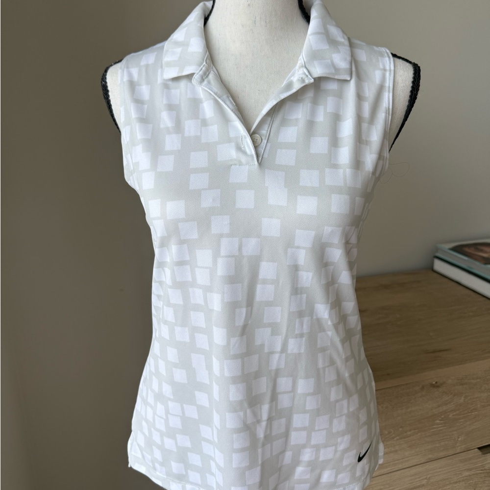 Nike Dri-Fit Women’s Sleeveless Golf Polo - Flaw Noted